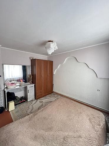 🏡 Продается участок с 2 домами 📍Район: ж/м Бакай-Ата 🌳 Участок: 5 — 2
