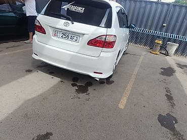 китай минивен: Toyota Ipsum: 2003 г., 2.4 л, Автомат, Минивэн — 5
