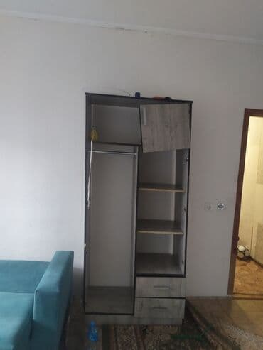 кровать полутора: Два напольных матраса и напольные ковры + шкаф - Два узких матраса — 4