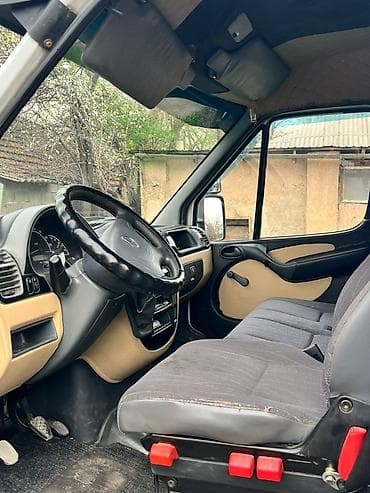 cdi: Легкий грузовик, Mercedes-Benz — 3