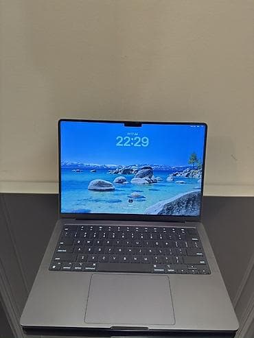 Для программирования, Б/у, Apple M3 — 4