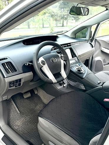 Продажа авто: Toyota Prius: 2011 г., 1.8 л, Автомат, Гибрид, Лифтбек — 9