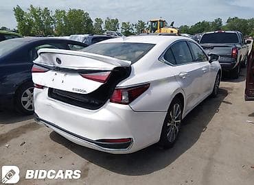 Lexus ES: 2019 г., 2.5 л, Гибрид, Седан — 4