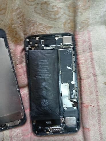 fold 4: IPhone (черный), модель серии 7/8 — комплект корпуса и запчастей Торг — 2