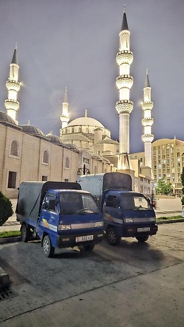 Услуги грузоперевозок на малотоннажных автомобилях (синие тентованные