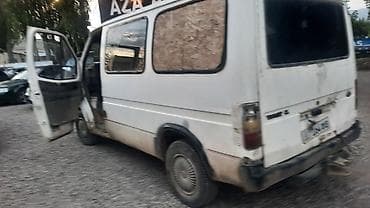2 4 д: Грузовик, Ford, Стандарт, 3 т, Б/у — 4
