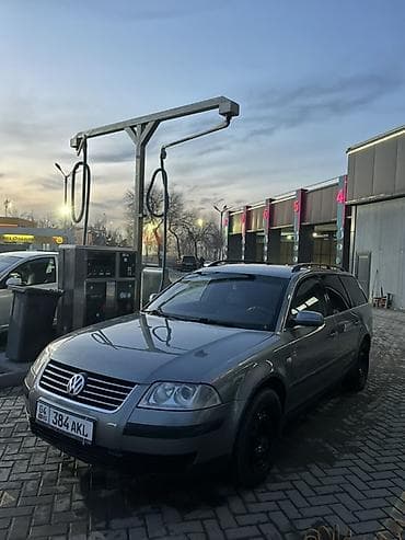 Volkswagen Passat Variant: 2001 г., 2.3 л, Механика, Бензин, Универсал