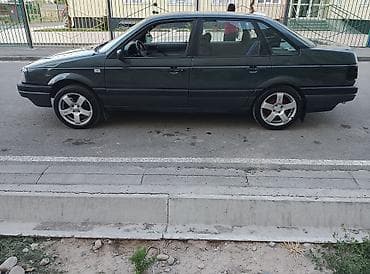 Транспорт: Volkswagen Passat: 1989 г., 1.8 л, Механика, Бензин, Седан — 4