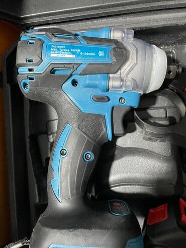 инструментальный шкаф: Аккумуляторный набор 4/1 от немецкой фирмы АРТЛАЙН в комплекте — 4