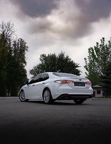 corolla 2004: Toyota Camry: 2019 г., 2.5 л, Автомат, Гибрид, Седан — 6