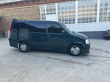водная техника: Honda Stepwgn: 2000 г., Минивэн — 4