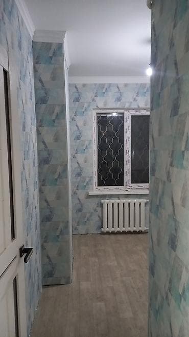 скрытого монтажа: Штукатурка пот маяк, шпаклёвка, заливка наливной пол, поклейка обоев — 5