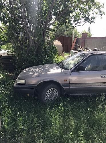 maзда 626: Mazda 626: 1990 г., Механика, Бензин, Седан — 4