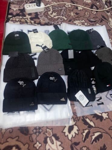 Киреге берилүүчү кийимдер: Шапке, Бини, Трикотаж, Күз-жаз, Помпон менен — 1