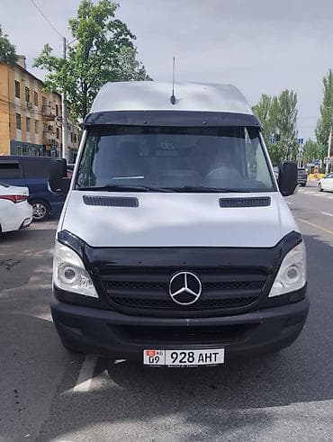 прожектор на спринтер: Mercedes-Benz Sprinter (длинная и высокая база), белый фургон — 1
