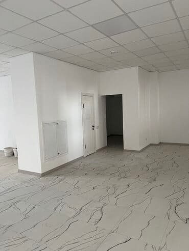 продаю офис 107 м² с ремонтом с мебелью административное здание 1 этаж: Продаю Магазин В жилом доме, 112 м², Свежий ремонт, Отдельный вход, 1 этаж — 11