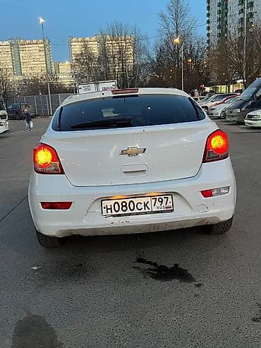 Продажа авто: Chevrolet Cruze: 2014 г., 1.6 л, Автомат, Бензин, Хэтчбэк — 3