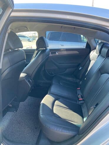 субару импреза 2009: Hyundai Sonata: 2018 г., 2 л, Автомат, Газ, Седан — 9