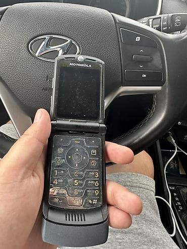 ulcool v36 купить: Телефон-раскладушка Motorola RAZR V3. Легендарная модель в тонком — 3