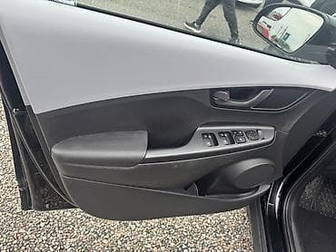 Продажа авто: Hyundai Kona: 2020 г., 2 л, Автомат, Бензин, Кроссовер — 4