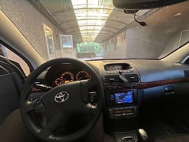 lada 2105: Toyota Avensis: 2004 г., 2 л, Ручные, Бензин, Седан — 7