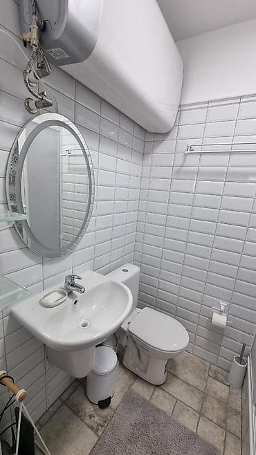 часовые квартиры бишкек: Коттедж, Дом у Озера Чолпон-Ата, Парковка, стоянка, Охраняемая территория, Закрытый пляж — 7