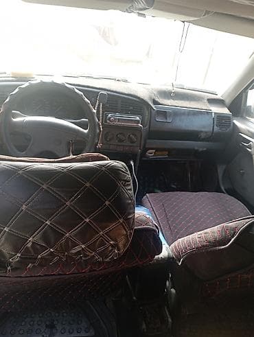 colf 2: Volkswagen Golf: 1992 г., 1.8 л, Механика, Бензин, Хэтчбэк — 5