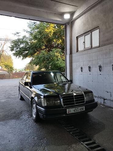 lexus gs 2007: Mercedes-Benz E-Class: 1988 г., 3 л, Автомат, Бензин, Седан — 1