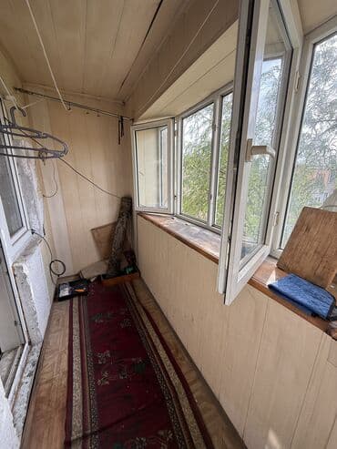 квартира на мецяс: 1 комната, С мебелью частично — 7