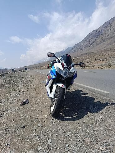 кабина мото: Спортбайк Suzuki, 600 куб. см, Бензин, Взрослый, Б/у — 4