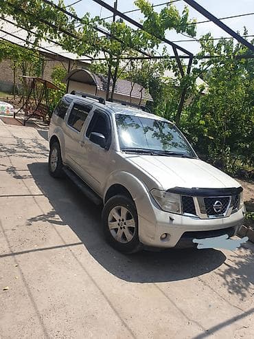 Nissan Pathfinder: 2006 г., 2.5 л, Автомат, Дизель, Внедорожник at lalafo.kg Nissan Pathfinder: 2006 г., 2.5 л, Автомат, Дизель, Внедорожник