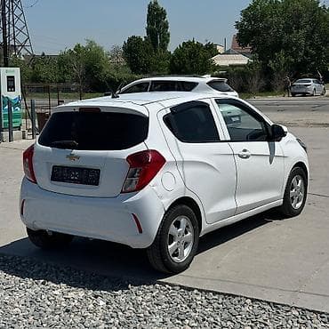 Продажа авто: Chevrolet Spark: 2016 г., 1 л, Вариатор, Бензин, Хэтчбэк — 4