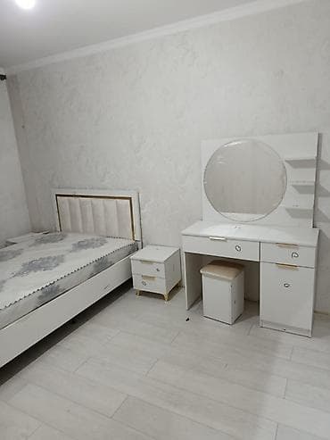 велюровое: Спальный гарнитур в современном стиле, цвет — белый с золотистыми — 1