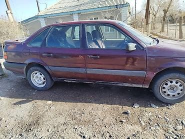 Volkswagen: Volkswagen Passat: 1988 г., 1.8 л, Ручные, Бензин, Седан — 3