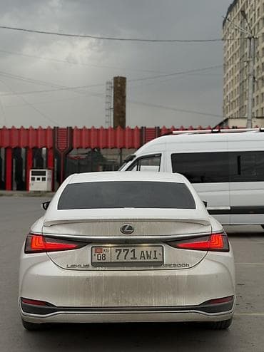 124 e500: Lexus ES: 2020 г., 2.5 л, Вариатор, Гибрид, Седан — 2