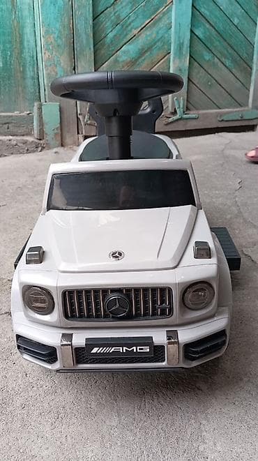 Каталка-машинка для детей Mercedes-AMG G-Class - Реалистичный дизайн