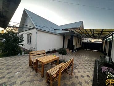 Дом, 160 м², 3 комнаты