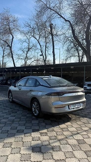 etari 700 max: BYD : 2023 г., 5.5 л, Автомат, Электромобиль, Седан — 4