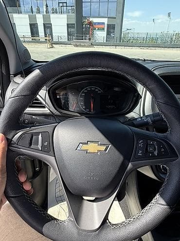 Продажа авто: Chevrolet Spark: 2022 г., 1 л, Автомат, Бензин, Хэтчбэк — 9