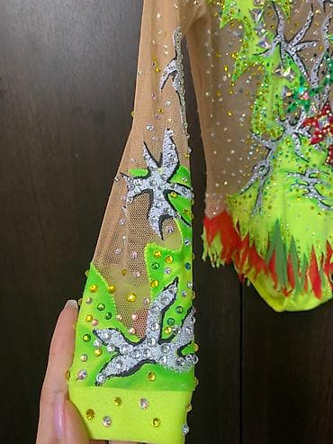 акула трико: Продаю детский купальник для гимнастики украшенный камнями сваровски — 2