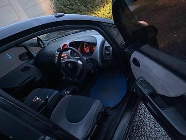 Транспорт: Honda Fit: 2003 г., 1.3 л, Автомат, Бензин, Хэтчбэк — 3