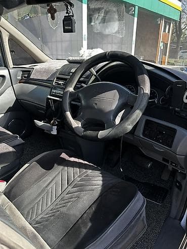 mersedes e320: Nissan Presage: 1998 г., 2.4 л, Автомат, Бензин, Минивэн — 8