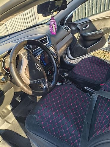 devo matiz: Kia Rio: 2016 г., 1.6 л, Механика, Газ — 4