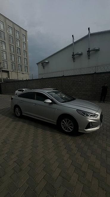 camry 2020: Hyundai Sonata: 2021 г., 2 л, Автомат, Газ, Седан — 3