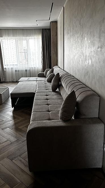 Бурчу бар диван, Жастыктар менен — 8