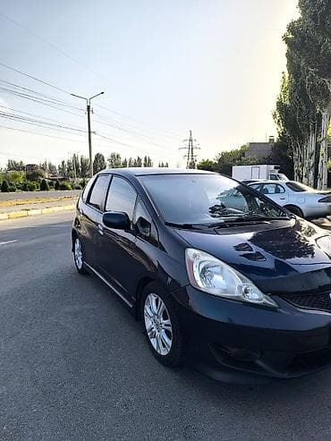 фе: Honda Fit: 2009 г., 1.5 л, Вариатор, Бензин, Хэтчбэк — 5