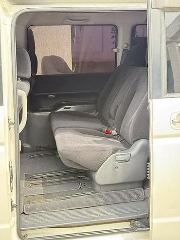 5 vz: Honda Stepwgn: 2005 г., 2 л, Автомат, Бензин, Минивэн — 7