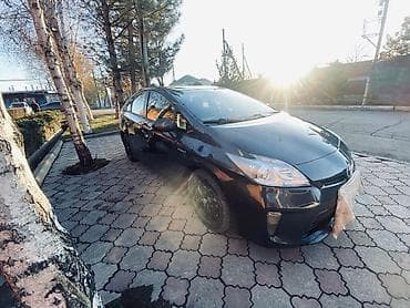 highlander 2018: Toyota Prius: 2015 г., 1.8 л, Автомат, Гибрид, Хэтчбэк — 2