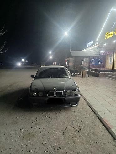 Продажа авто: BMW 5 series: 1993 г., 3 л, Механика, Бензин, Седан — 7