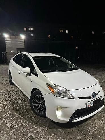 летние: Toyota Prius: 2015 г., 1.8 л, Вариатор, Гибрид, Седан — 3